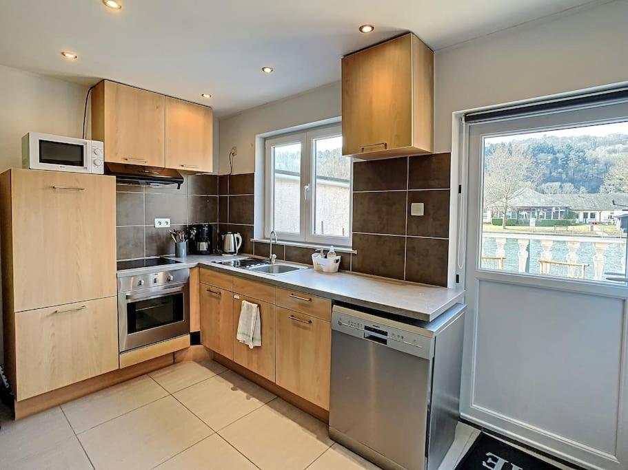 Vue Sur Meuse Avec Jacuzzi Et Sauna Exterieur. Yvoir Exterior photo